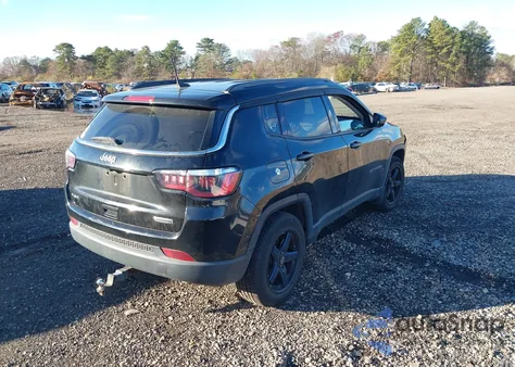 2019 Jeep Compass Latitude 4X4 из США, поврежденный, VIN 3C4NJDBB4KT768109